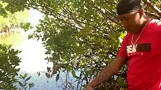 Couple has quick beach fuck with deepthroat cumshot