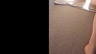 Maturemons Close Up Clit