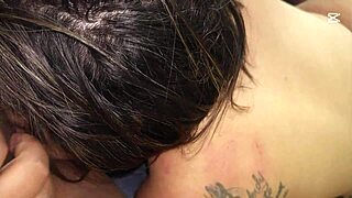 madrastra puta lets me cum inside her?