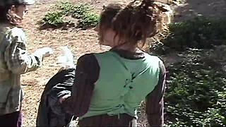 Horny grunge couple screws in park