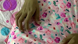 I Surprise My Curvy Roommate Masturbating And She Lets Me Record Homemade Video