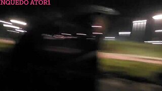 Vídeo amador nesse dia resolvemos foder e fazer uma surubas com dois lugar na praia e na rua lá na Bahia com as gostosa