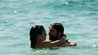 Regina blandón flashes nipple like town boyfriend 😏