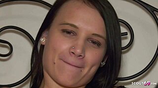 junge nachbarin 18 gibt alten sack nylon fu� und bj in pov deutsch german teen 18+