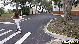 Spreading Pussy for Cash