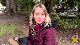 kelly talentueuse coquine recherche une baise passionnée avec de gros seins européens