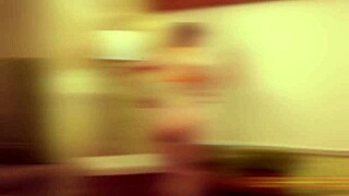 Sunny Lane spreads big white ass while masturbating