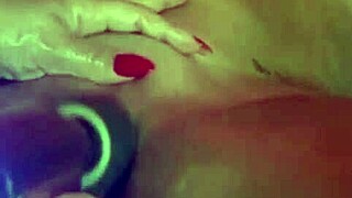 Fiz a novinha virgem gozar gostoso sem perder o cabaço