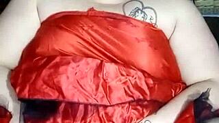 fucking my pussy while masturbating 😏