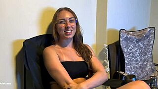 Pov - Cunhada Me Chamou Pra Jogar Video Game E Cavalgou Até Gozar No Meu Pau