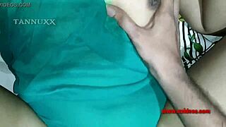 Closeup desi girlfriend pussy fucking boyfriend