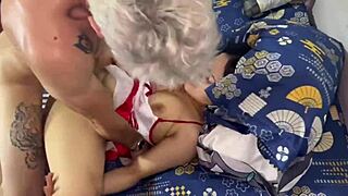 mi compadre esta muy enfermo asi que le traigo una enfermera puta para lo cure