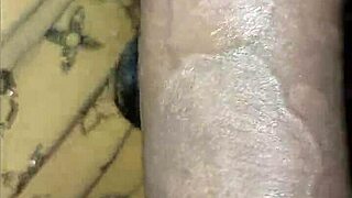 i ahogo suckin this huge cock deepthroat