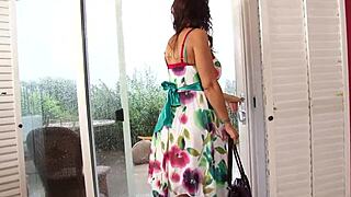 Lovely Jada and Syren Share a Big Black Dick in This Great Threesome