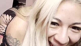 Vecino Watches Me Masturbate By Window