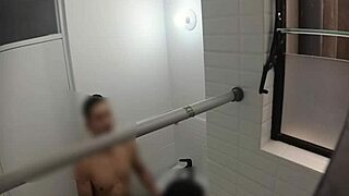 Espiando a Profesora Española Follando con su Amante