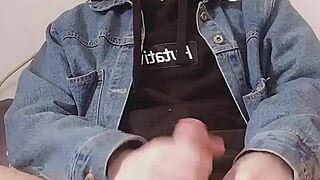 BDSM奴隷のオナニーセッションで悶絶