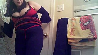 Horny Slut Plays With Bondage