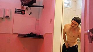 Morena lovateli e saymon fitness transando gostoso no quarto da casa de swing