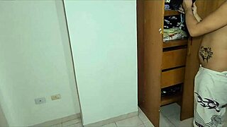 morrita latina estudiante aventura casera con mi hermanastra de 18 años, anal creampie y cuckold daddy