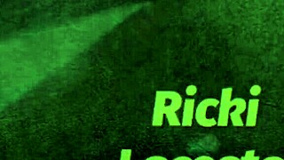 secretaria gives tremendous blowjob to boss for salary raise