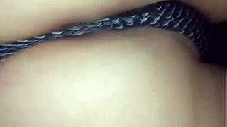 Moviendo Mi Delicioso Culo En La Verga De Mi Vecino