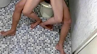 Rekaman Cctv Toilet Sekolah Menunjukkan Gadis Ini Orgasme Sampai Kejang Kejang