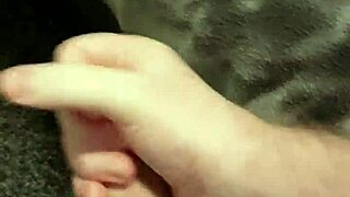 Subslut4daddycock giert nach Daddys Schwanz mit Toys und Wichsen 😈