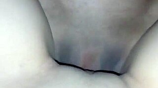 Ateşli sarışın Latina anne tutkulu sikişten sonra yoğun döllü boşalma alıyor