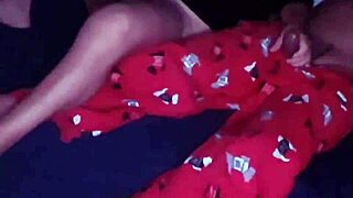 Le Doy Un Relajante Masaje Mientras Me Masturbo y Le Doy Chupadas de Verga