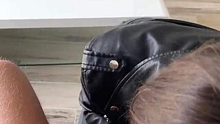 Quick sex with hot teen in leather jacket - pov vertical fuck 😈