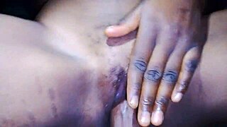 Big thick black ass of petite 18+ woman in stable amateur sex!