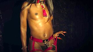 Ana Foxxx Teases And Shows Her Black Pussy.