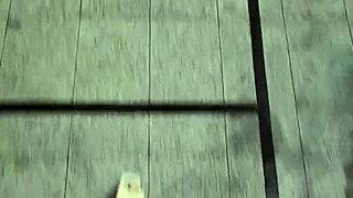 เชคอนเถิงซวนฉี่กลางแจ้งต่อหน้าสาธารณะ