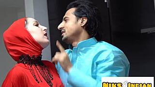 hijabi muslim cheats hubby takes hindu cock deep in bur 😩🔥