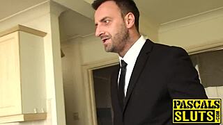 ever wonder how english milf gets ass stretched wide? add s queenjennyx1