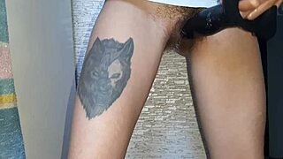 hairy pussy dildo fuck meets shaved pussy masturbation orgasm fly