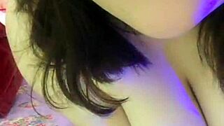 you wanna see this vietnamese babe strip down and fuck herself hard?