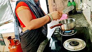 Big cock pounds Indian bhabhi's pussy with Hindi moans