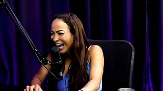 Blonde's pussy vibes hard after swing house boss boasts her easy squirt