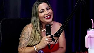 Blonde's pussy vibes hard after swing house boss boasts her easy squirt