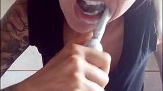 chantal fills mouth with toothpaste while brushing, so fetish!!