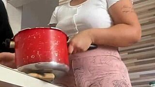 big pussy friend flashes ass for lunch help