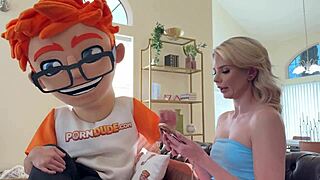 blonde bimbo beverly bombshell slurps monster cock in casting interview cowgirl riding 😜🍆💥