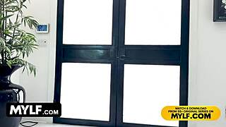 whoa this dick-obsessed milf finally lives her cock dream 🍆💦