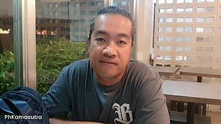 i cant believe how juicy beas big pussy lips get when i lick her clit she squirts everywhere oh god