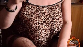 klaudiaambergirl rocks sexy cat lingerie so hot 😻