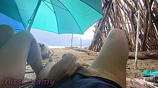 misscreamy strokes cock thru beach storm chaos!