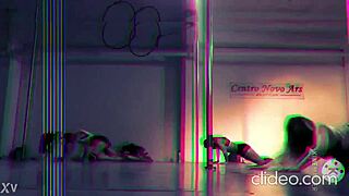 Doctora Sexy Tube Dance Flaunts Her Juicy Ass Cheeks