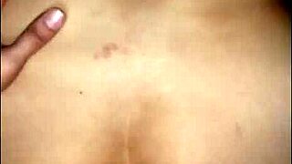 hey my neighbor's out so we're fuckin hard in yoga leggings at the gym 😏